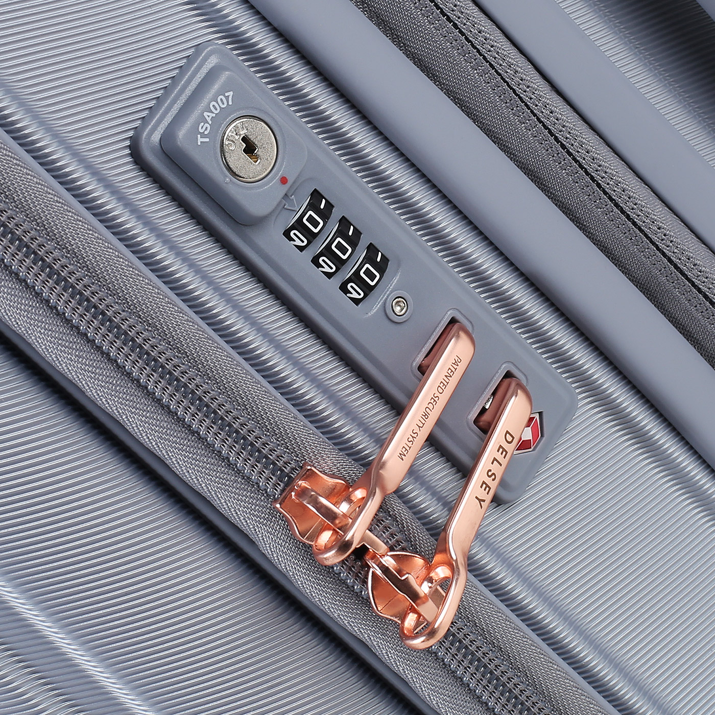 Чемодан средний M из поликарбоната Delsey Shadow 5.0