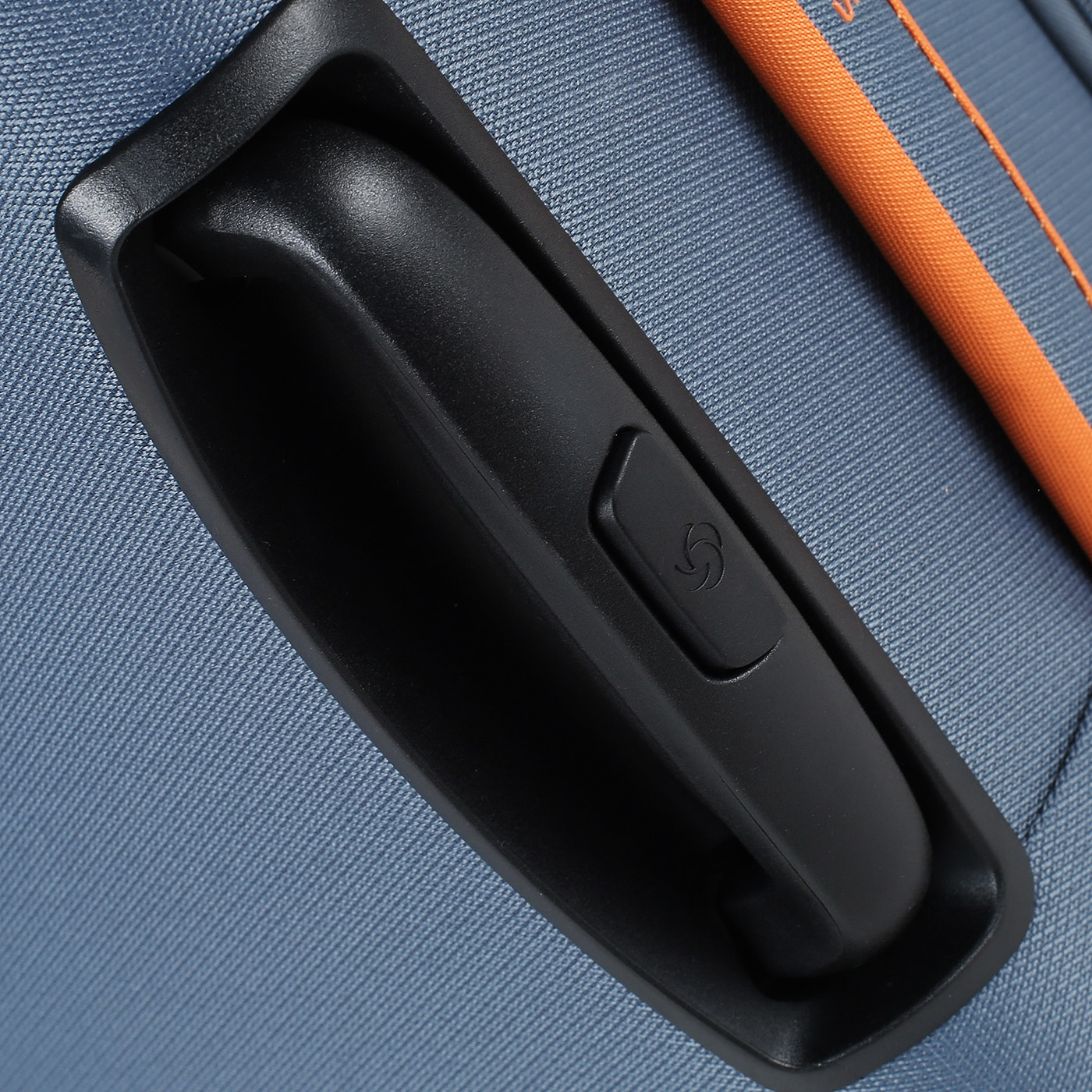 Чемодан средний M  Samsonite Vaycay