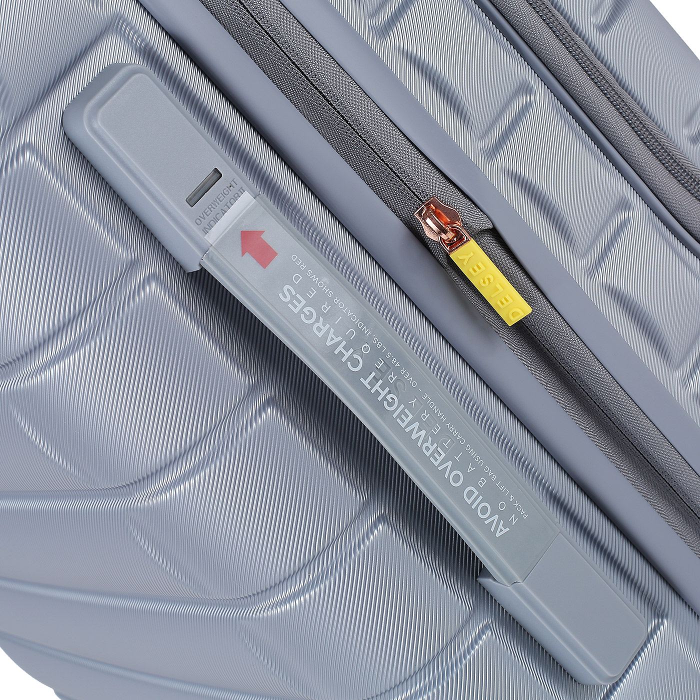 Чемодан средний M из поликарбоната Delsey Shadow 5.0