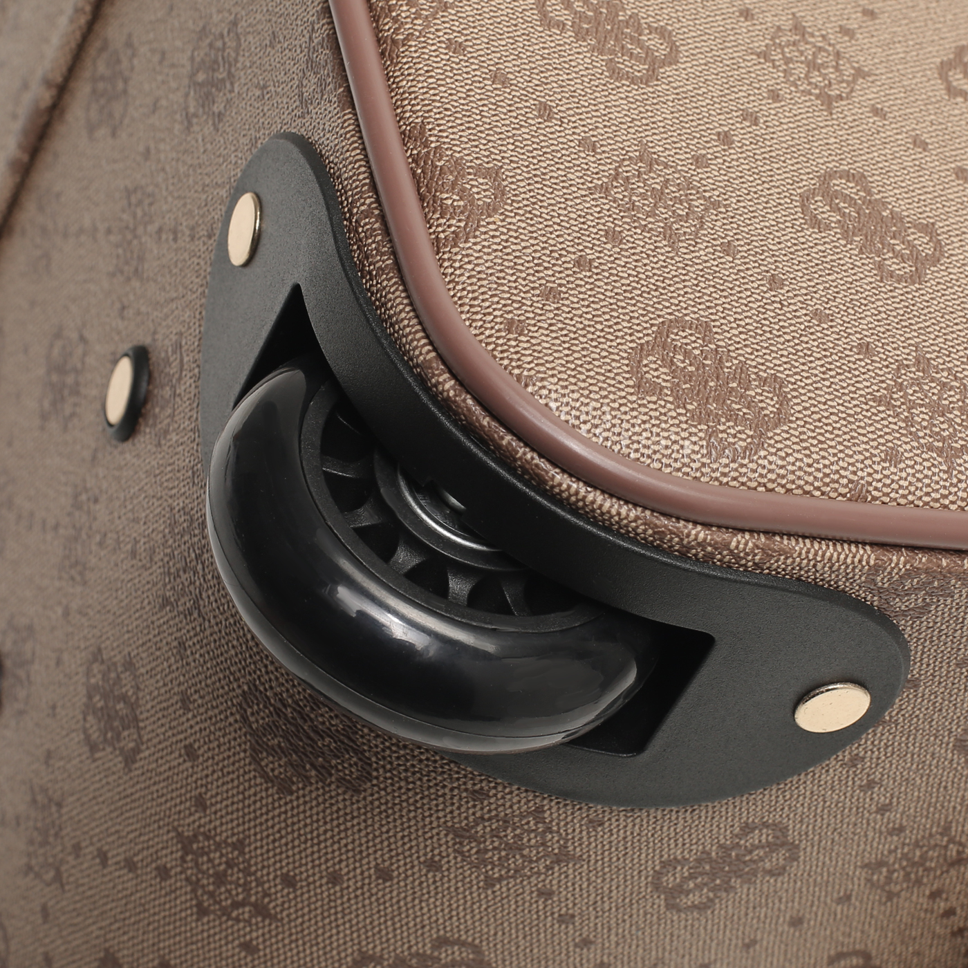 Чемодан маленький S из полиурeтана Guess Silia