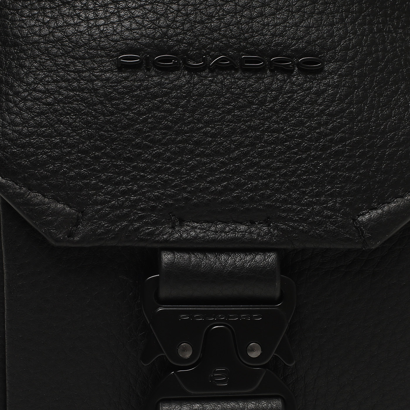 Сумка для смартфона Piquadro Than