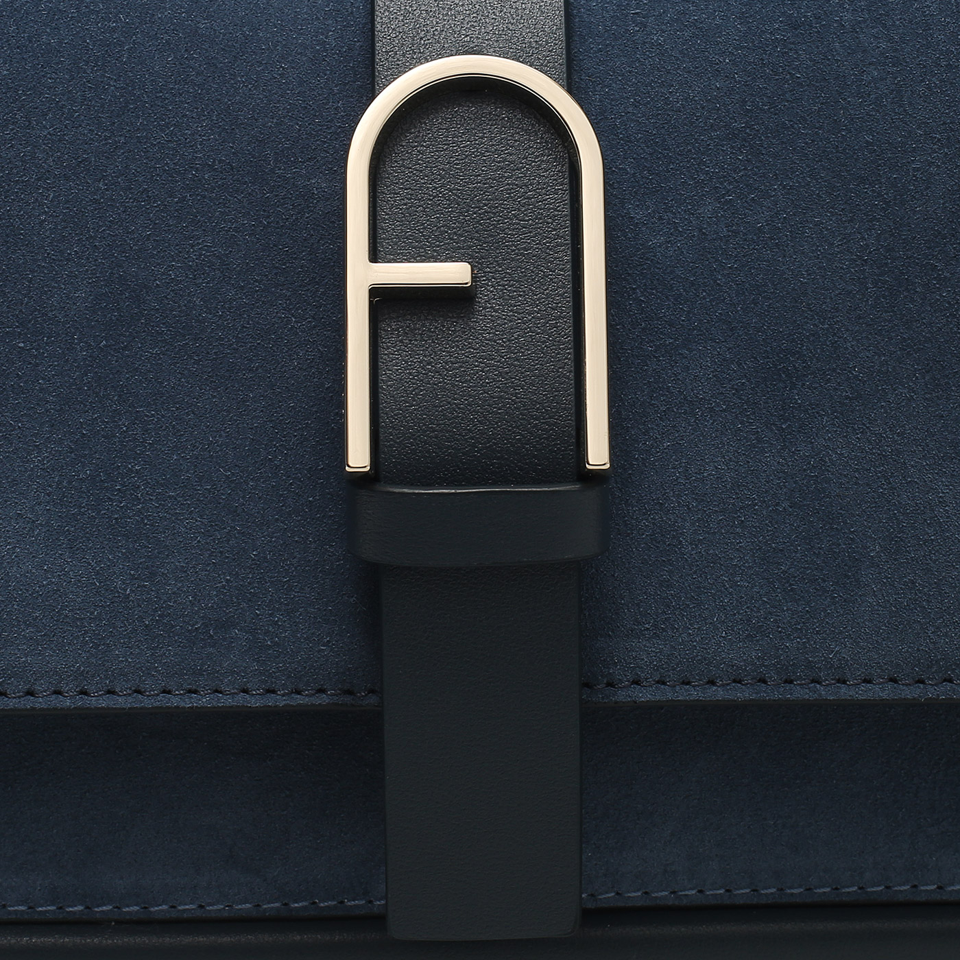 Кожаная сумка Furla Flow